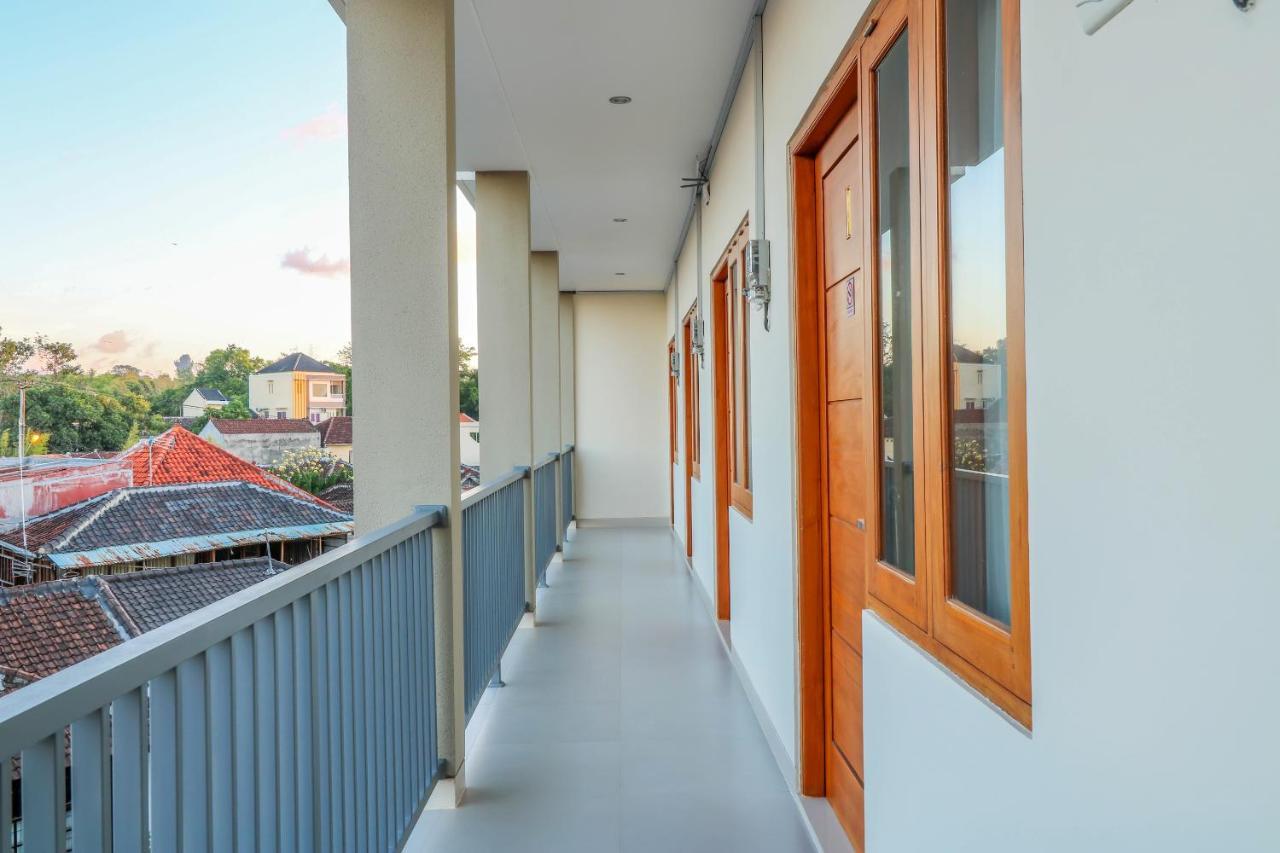 Oyo 1200 Kencana Residence Jimbaran Exterior foto